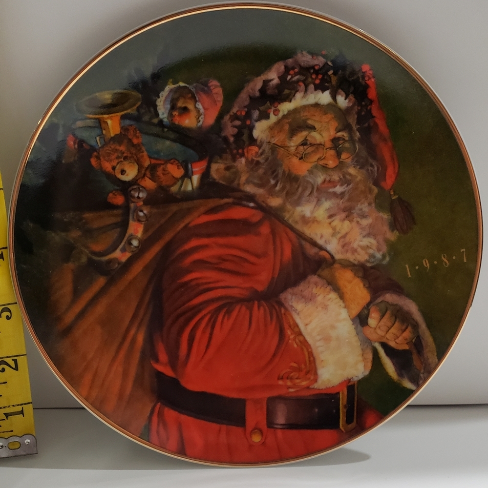 1987 Avon collector plate